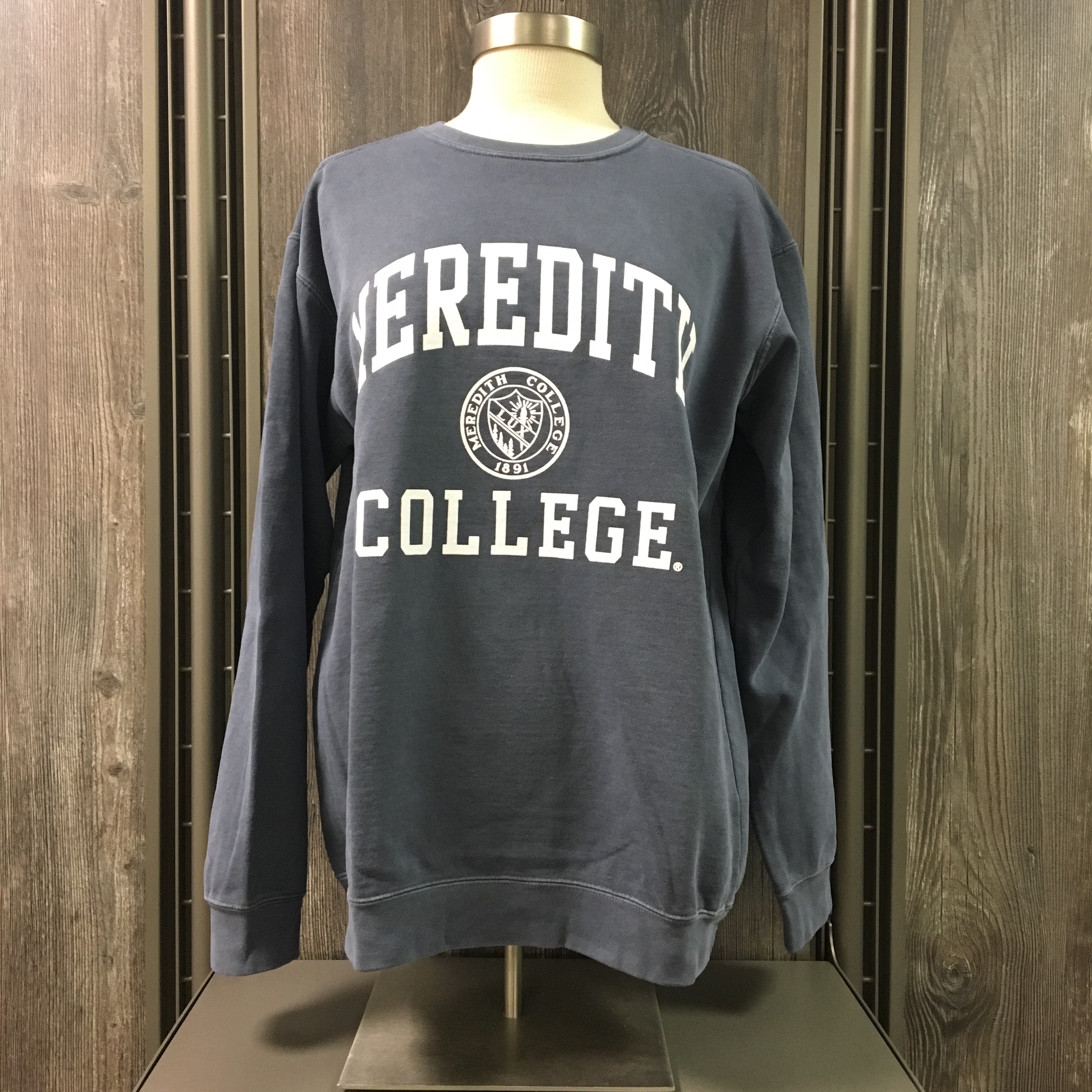 comfort colors sweatshirt college